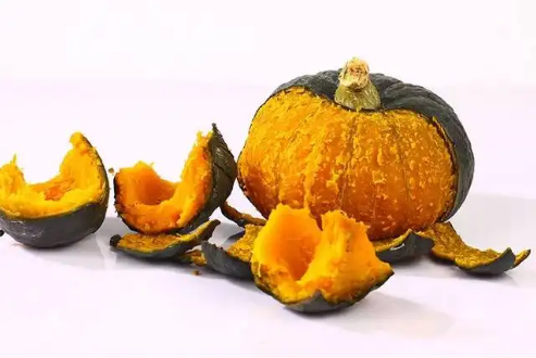 贝贝小南瓜整个蒸多久能熟 贝贝小南瓜切开蒸多少分钟