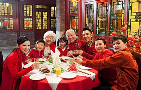 2023除夕夜团圆饭能在酒店吃吗 团圆饭是在酒店吃好还是在家吃