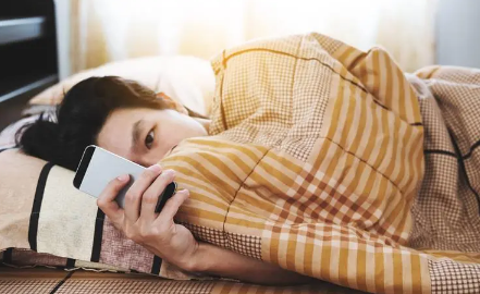 抖音刚刚在那边看到你的作品 是啥梗什么意思