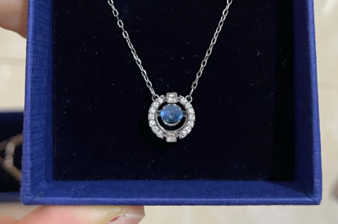 施华洛世奇专柜补钻多少钱一颗