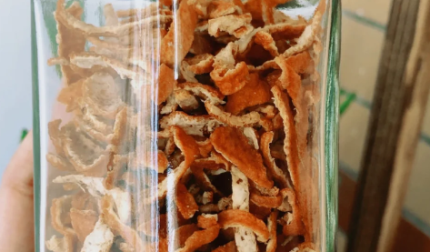 干桔子皮泡水喝去火吗 干桔子皮泡水喝的功效有哪些