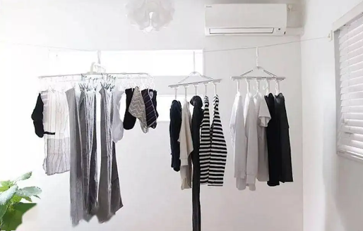 淋了雨的衣服可以隔天洗吗 衣服淋雨了可以第二天再洗吗