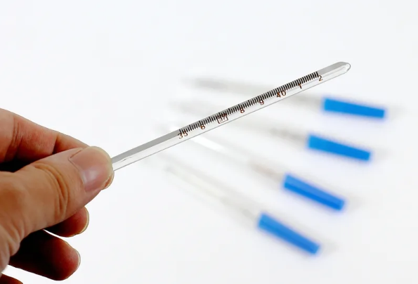 腋下体温计一般夹5分钟还是10分钟 体温计量腋下几分钟最准