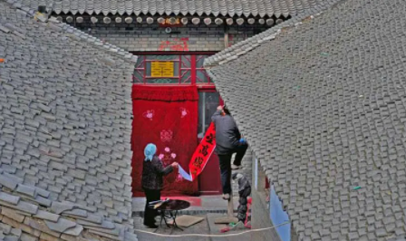 一个人在出租房过年需要贴春联吗2023 一个人在出租房过年什么时候贴春联好