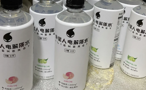 电解质水可以缓解嗓子疼吗 电解质水可以长期喝吗