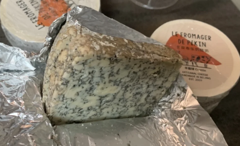 买的食物发霉了投诉了可以赔偿多少 买的食物发霉了找什么部门