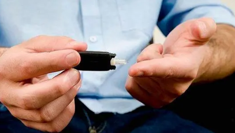 喝的电解质水吐了怎么办 电解质水真的喝不下了怎么办