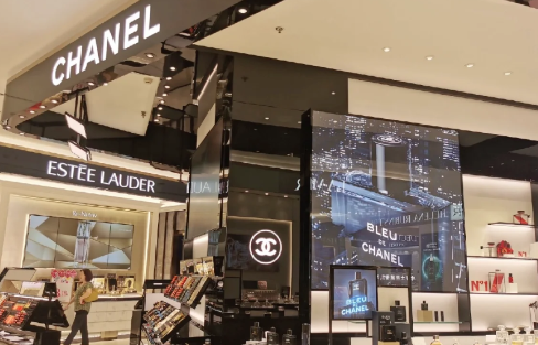 让专柜柜姐寄货可靠吗 柜姐会不会用假货拿到专柜卖