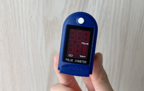 请问血氧仪在什么地方买啊 网上买的血氧仪准确吗