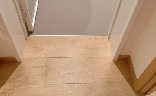 地板砖有腥味是不是就说明质量不好 地板砖有腥味对身体有害吗