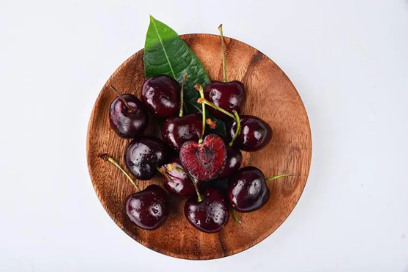 车厘子两斤送人合适吗 2斤车厘子送人少不少