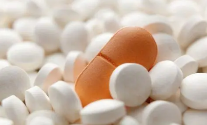 易蒙停吃了几个小时起效 一般吃易蒙停几粒有效