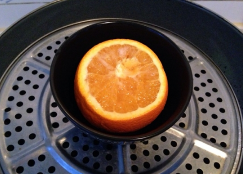 蒸橙子放盐和冰糖效果一样吗 蒸橙子放盐和冰糖效果有什么不同