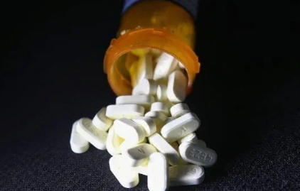 易蒙停和诺氟沙星能一起吃吗 易蒙停和诺氟沙星哪个好