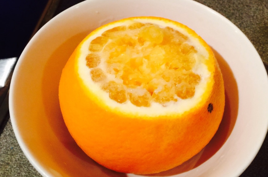 盐蒸橙子和冰糖蒸橙子哪个效果好 盐蒸橙子和冰糖蒸橙子的区别