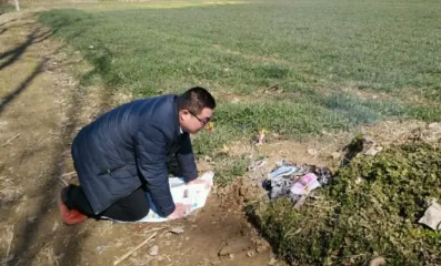 2023清明节上坟填土可用锄头吗（清明节要用锄头还是镰刀）