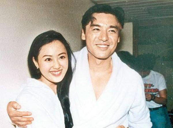 章小蕙的个人资料介绍（拖垮亿万富豪爆红的章小蕙）