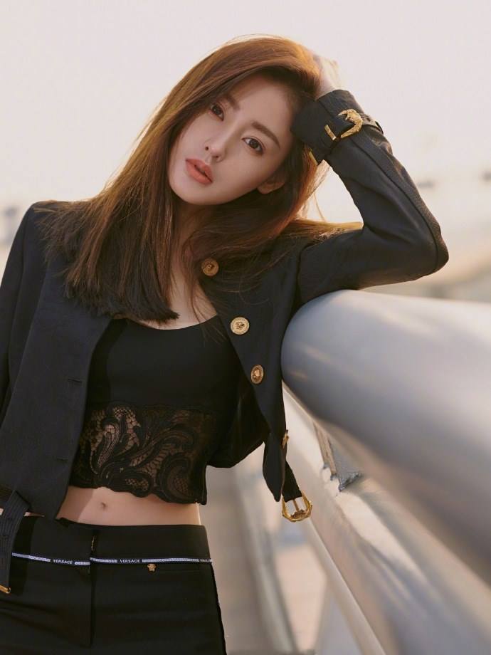 张天爱第一任丈夫是谁（盘点张天爱历任男友名单）