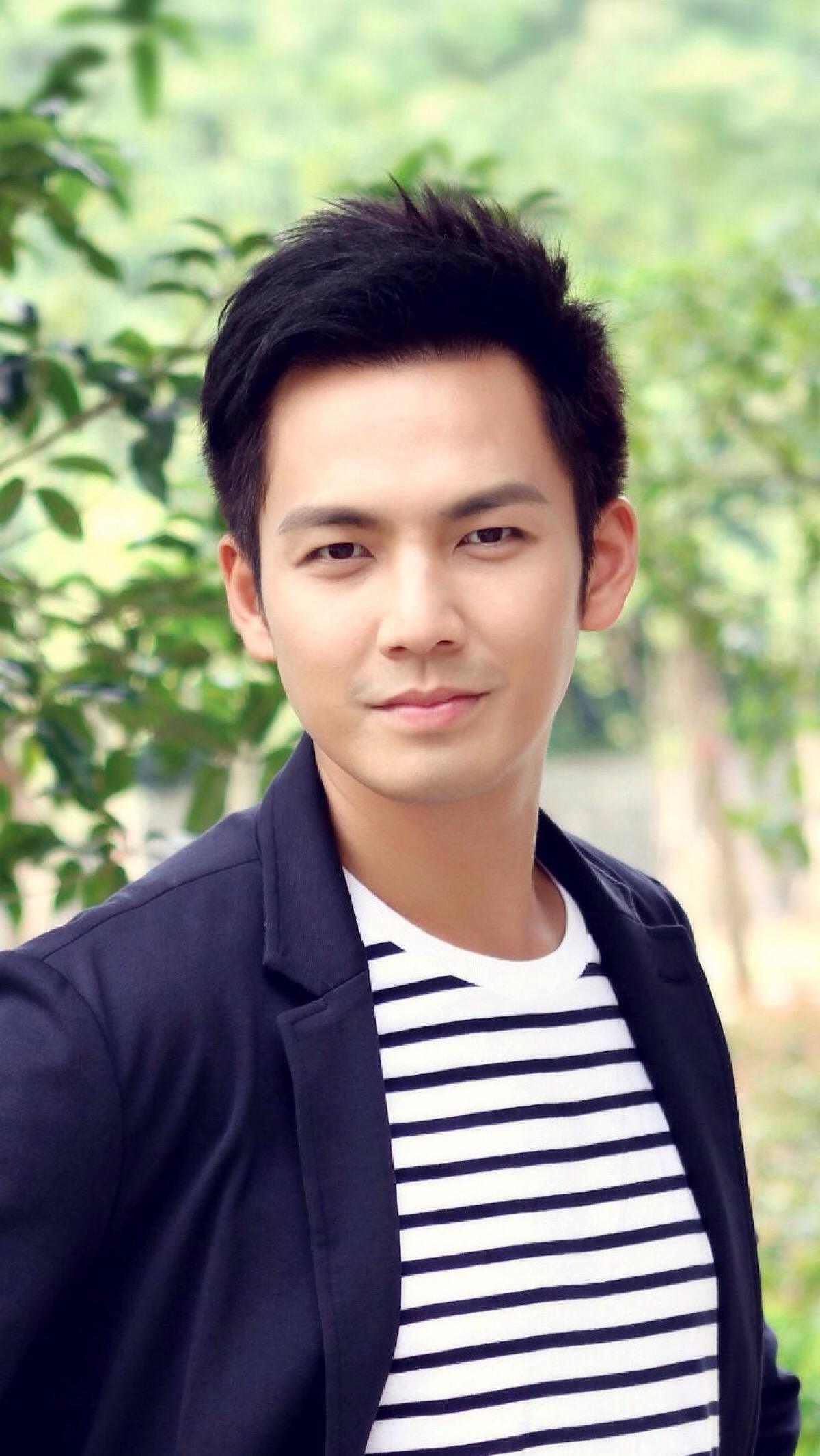 钟汉良结婚了吗（47岁钟汉良隐婚生女）