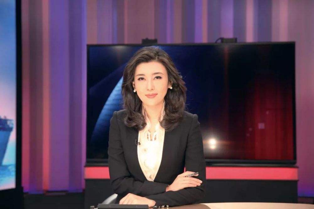 李红裸照事件真相(央视最美女主持人李红)