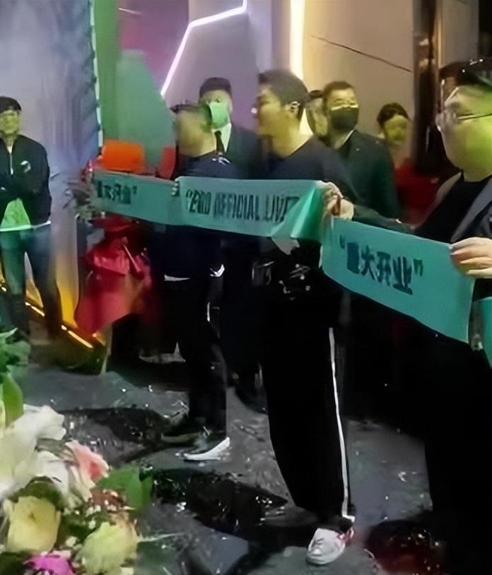 李晨的家世到底有多强大,李晨的家事身价 李晨的家世到底有多强大,李晨的家事身价