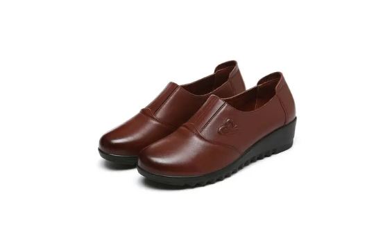 闰月鞋买布鞋还是皮鞋合适(闰月鞋可以买运动鞋吗) 闰月鞋买布鞋还是皮鞋合适(闰月鞋可以买运动鞋吗)