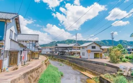 2023北京夏天一般多少度（夏天去北京穿什么合适）