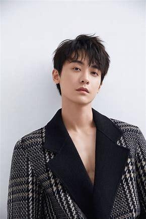 赵志伟新恋情曝光图片大全（赵志伟的女朋友的照片）