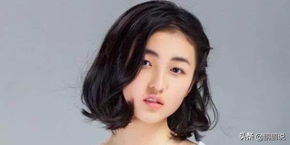 张子枫的爸爸是谁（明星张子枫15年的辛酸成名史）