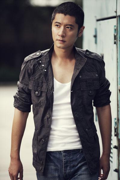 张俪老公叫什么名字（张俪老公任重个人资料照片）