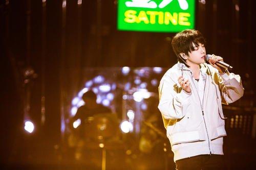 华晨宇在跑男为什么哭了（跑男向华晨宇道歉了吗）