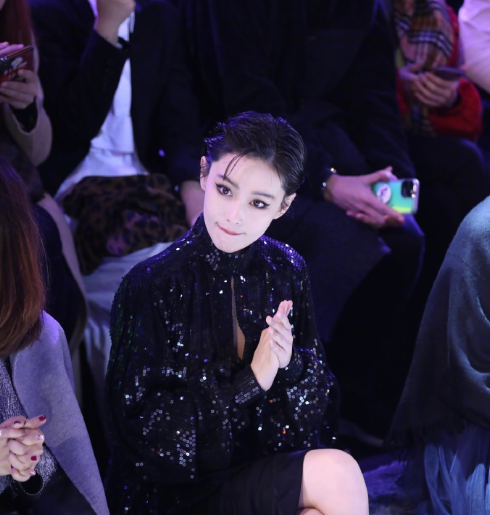 张馨予成名前旧照 ,张馨予整容前后照片对比图片