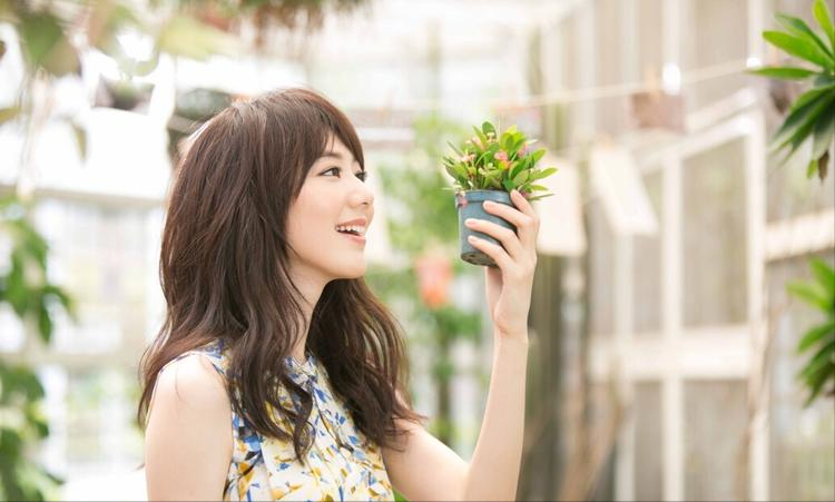 王冠为什么单身（央视主持人王冠感情绯闻）