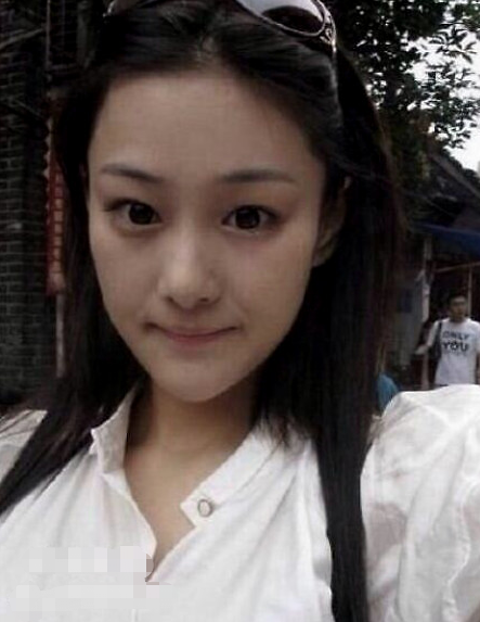 张馨予成名前旧照 ,张馨予整容前后照片对比图片