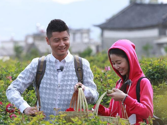 张俪老公叫什么名字（张俪老公任重个人资料照片）