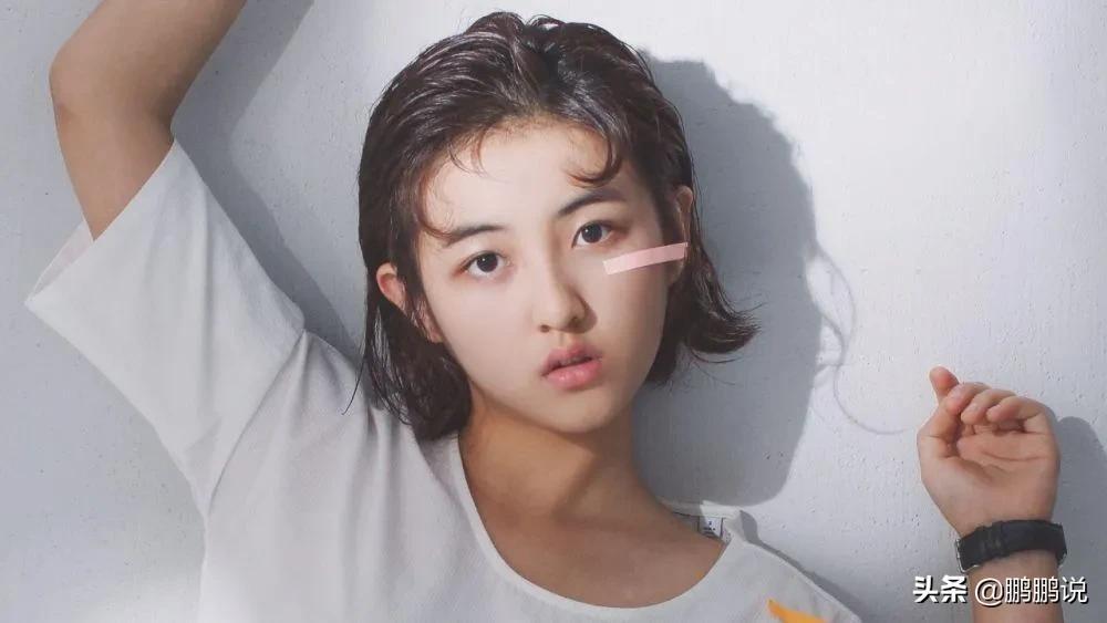 张子枫的爸爸是谁（明星张子枫15年的辛酸成名史）