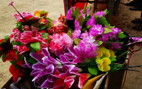 2023春社上坟时间是白天还是夜晚（春社上坟有什么说法）