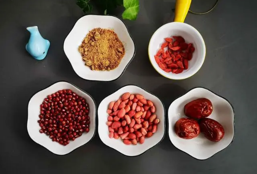 五红汤可以用电饭煲煮吗(五红汤用电饭煲怎么煮好喝) 五红汤可以用电饭煲煮吗(五红汤用电饭煲怎么煮好喝)