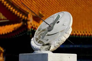 2023北京夏天一般几点天黑（北京夏天天黑是不是很晚）