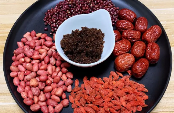 五红汤用红枸杞还是黑枸杞（五红汤可以用黑枸杞代替红枸杞吗）