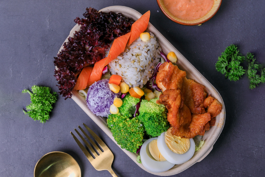 一个月只吃轻食真的可以瘦吗（连续吃一个月轻食会瘦吗）