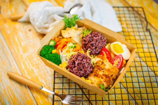 轻食的酱汁是直接放到饭里吗1