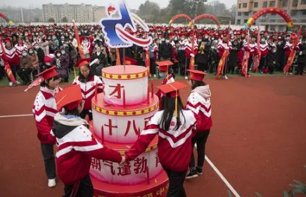 小孩出花园是过虚岁还是实岁（小孩出花园是什么时间）