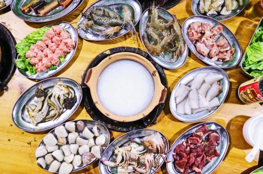 粥底火锅用什么米好吃又营养（哪种米适合做粥底火锅吃）