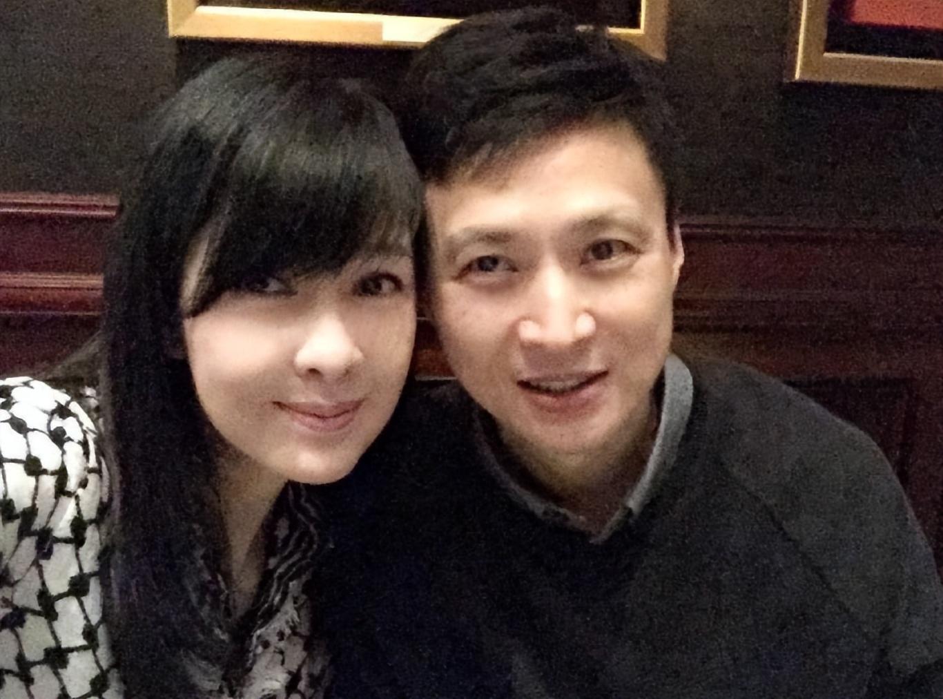 周慧敏为啥不生育（结婚13年不生育的周慧敏）