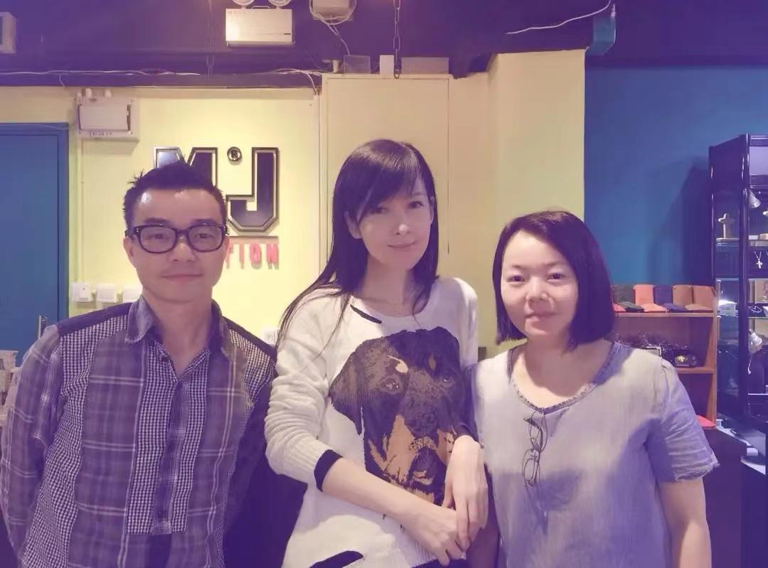 周慧敏为啥不生育（结婚13年不生育的周慧敏）