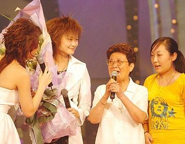 歌星李宇春的丈夫是谁（李宇春辛酸成名史与情史）