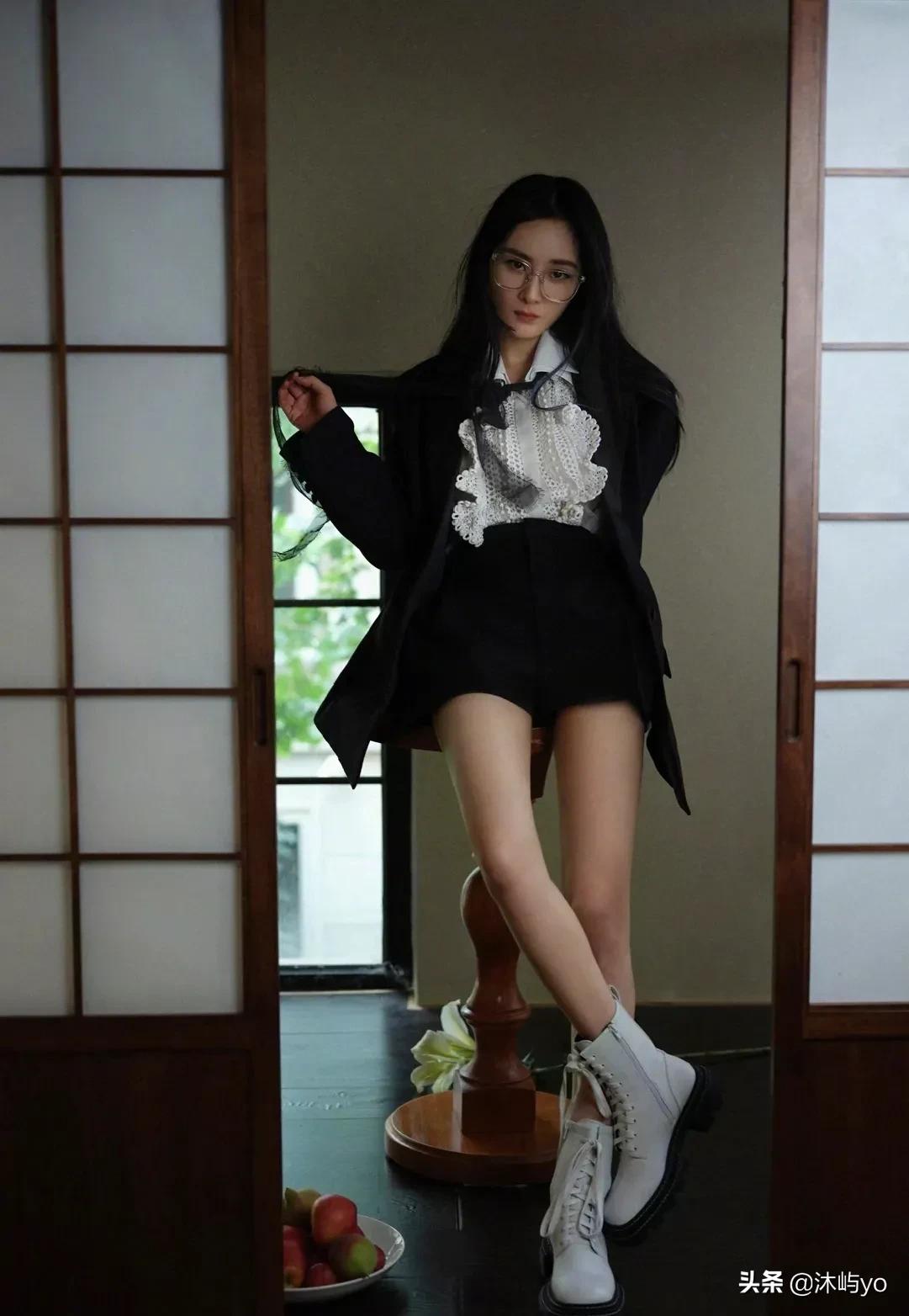 杨幂高清写真照（演员杨幂的三围身材介绍）