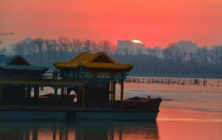 2023五一去北京自由行好还是跟团好玩（五一去北京旅游大概多少钱）