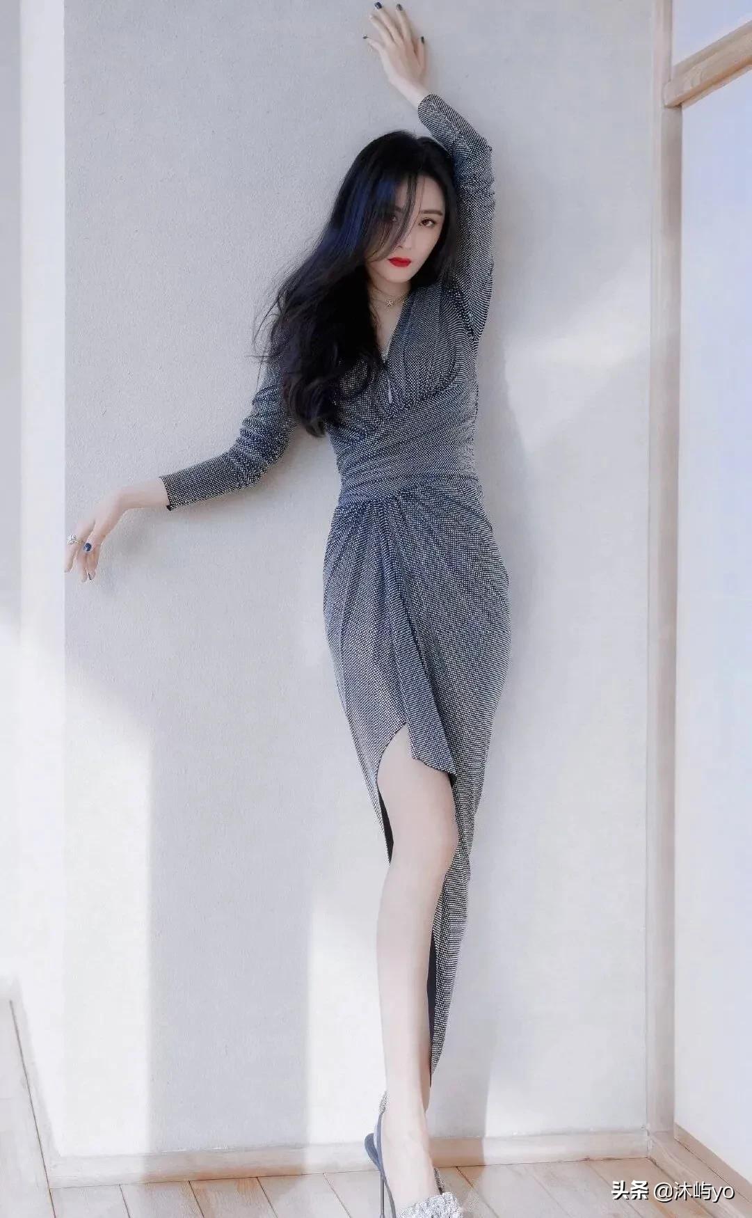 杨幂高清写真照（演员杨幂的三围身材介绍）